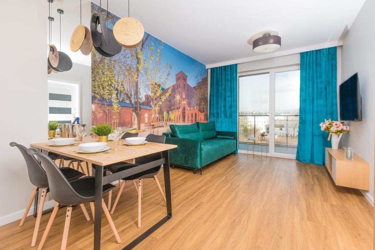 Royal Manu Apartment Netflix 우치 외부 사진